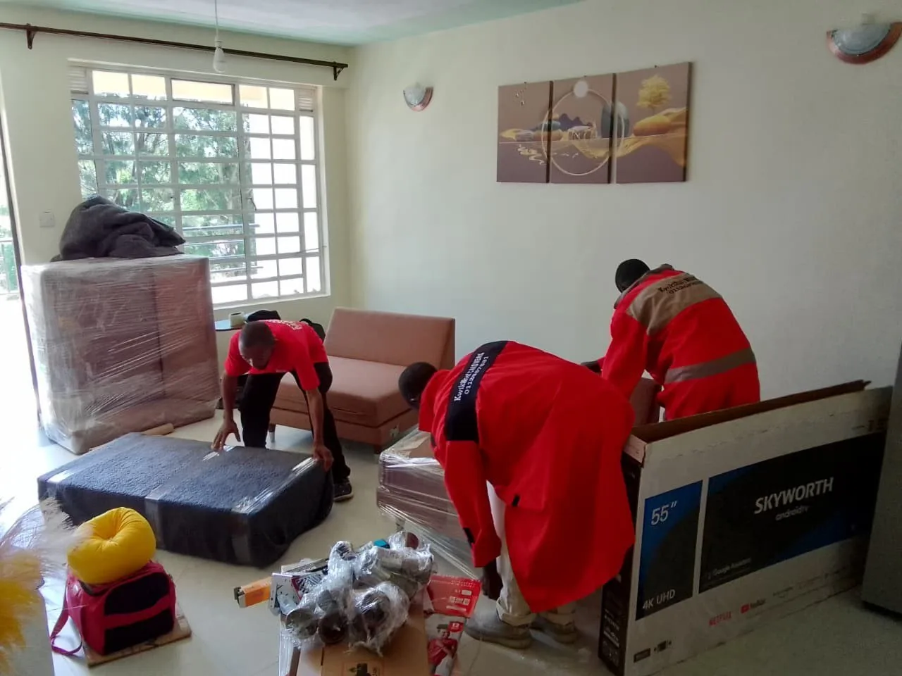Kwikshift movers loading items